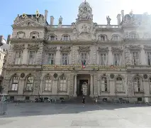 关于里昂内部会议纪要流出——转会期绝杀压哨，足总杯使命明确，球探报告显示潜力的信息-九游体育