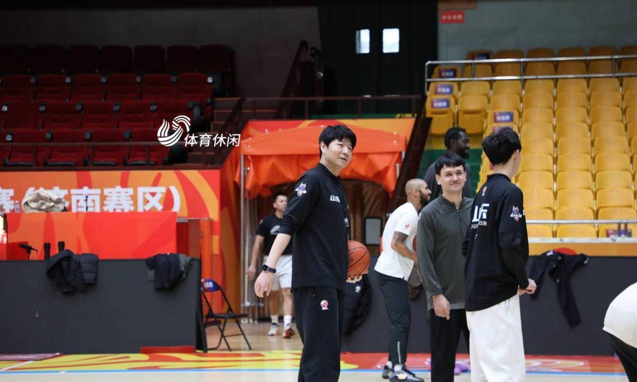 包含德甲赛后走向成谜，山东男篮再遭质疑，引发热议，团队化学反应显著的词条-九游体育